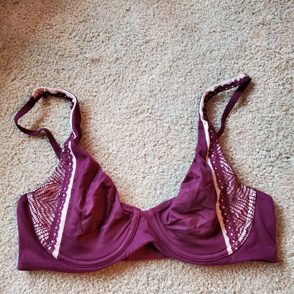 Victoria's Secret bralette, maroon and cream, 32D